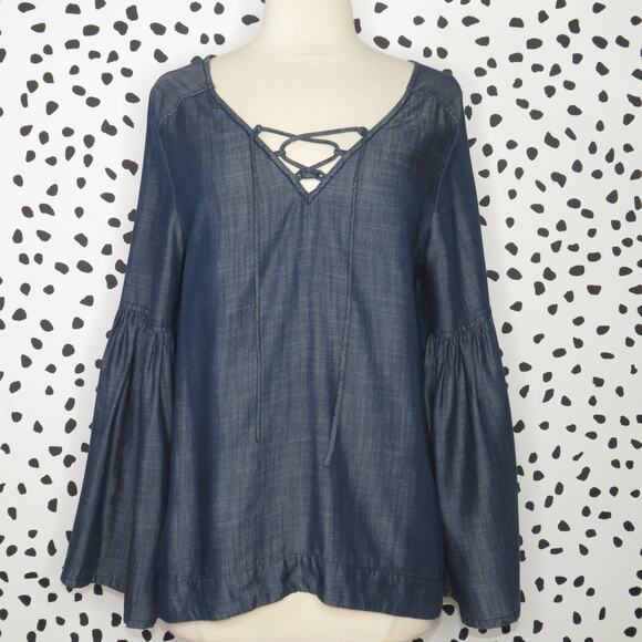 Sanctuary Lila Chambray Bell Sleeve Lace Up Blouse - Picture 4 of 9